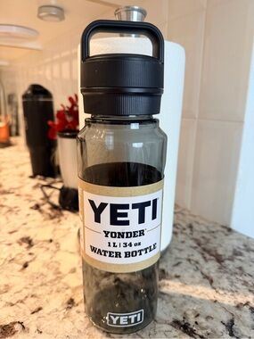 Yeti Smoke Gray Clear Yonder Bottle with Black Lid